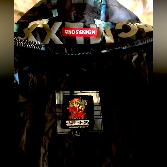 ‘Members Only’ Tom and Jerry Jacket - Picture 4 of 9